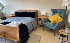 Modern Cityview Flat - 1 Min To Metro - Walk To Acropolis